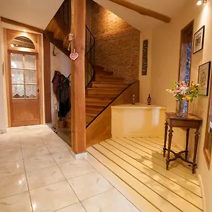 au-coeur-de-montastruc-la-conseillere-chambres-dhotes.midi-pyreneeshotels.com/
